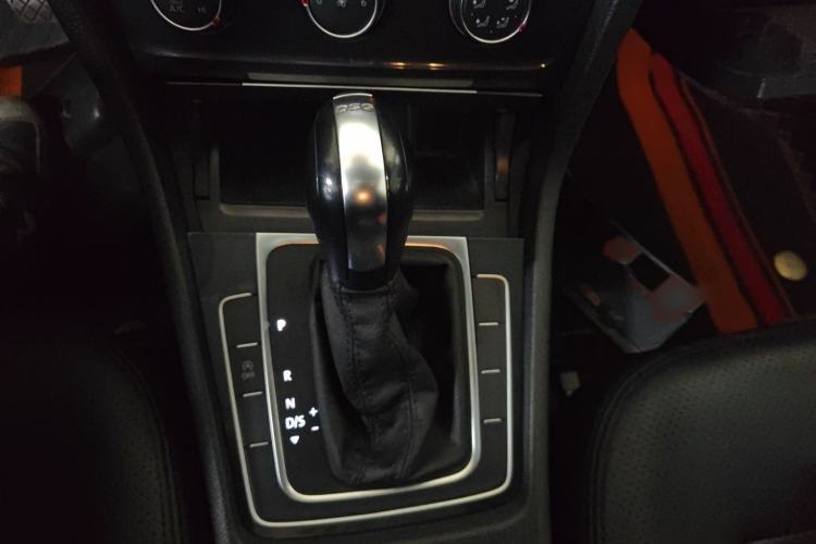 Used Volkswagen Golf 2018 230TSI Automatic Comfort Model
