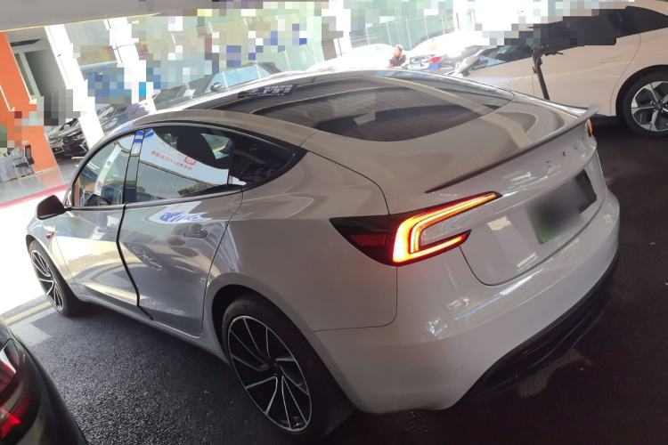 Used Tesla Model 3 2023 Long-Range All-Wheel-Drive Version
