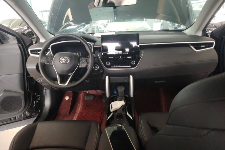 Used Toyota FRONTLANDER 2024 2.0L CVT Luxury Edition
