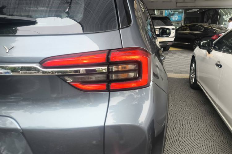 Used Chery Tiggo 5x 2020 1.5L CVT Fashion Edition
