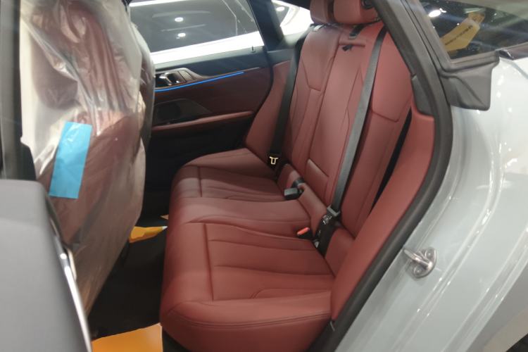 Used BMW i4 2023 eDrive40
