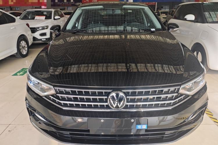 Used Volkswagen Magotan 2025 Zhongxiang Version 280TSI DSG Comfort Edition
