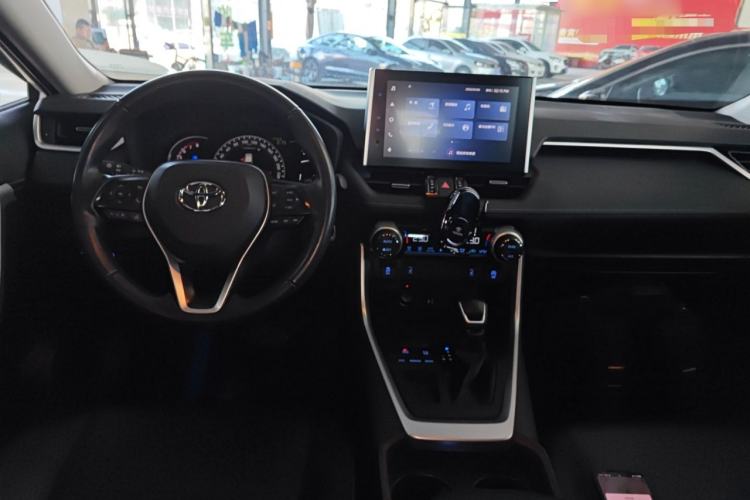 Used Toyota RAV4 2021 2.0L CVT Two-Wheel Drive Prestige Edition
