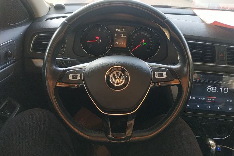 Used Volkswagen Lavida 2017 1.6L Automatic Comfort Edition
