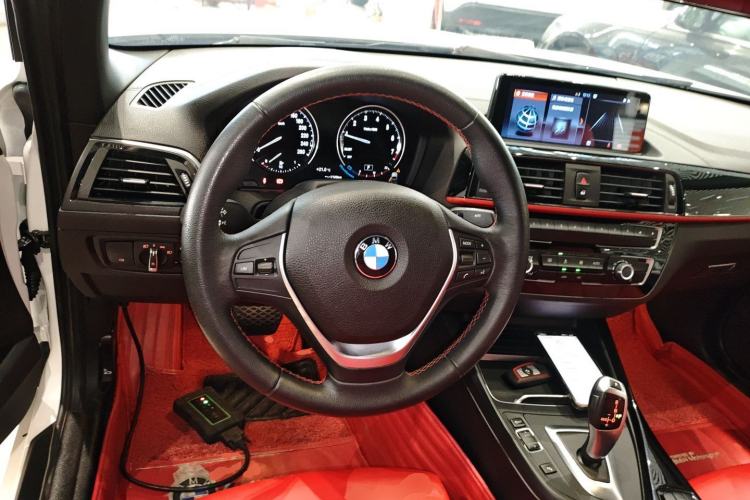 Used BMW 2 Series 2018 220i Convertible Coupe Sports Design Package
