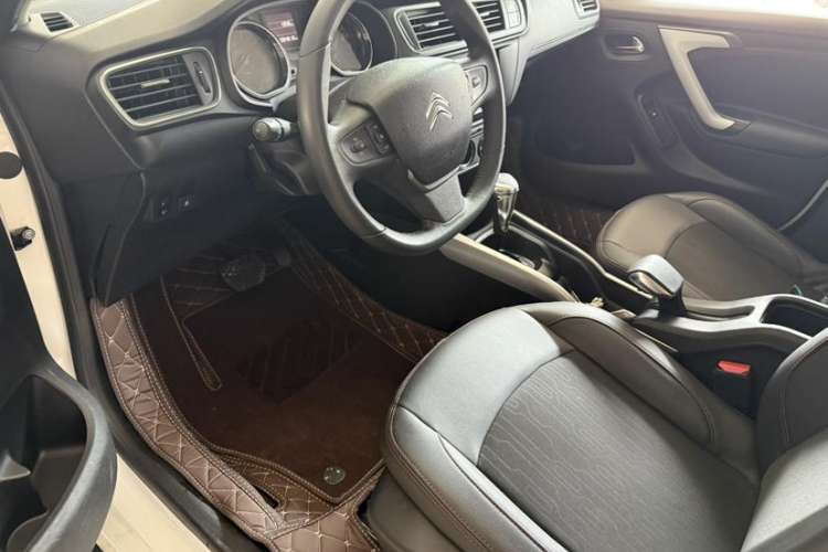 Used Citroen C3-XR 2015 1.6L Automatic Pioneer Model
