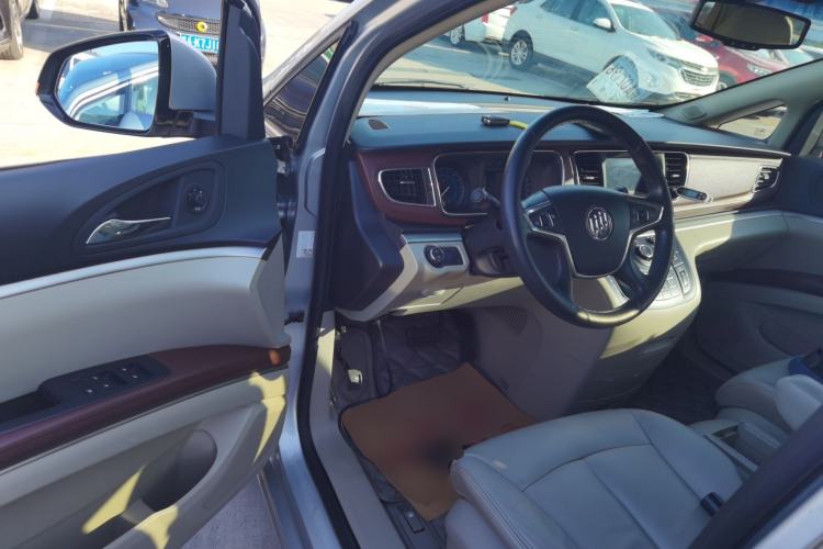 Used Buick GL8 2014 3.0L GT Luxury Business Haoya Edition