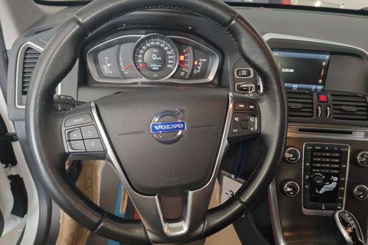 Used Volvo XC60 2014 Facelift T5 Zhiyi Edition
