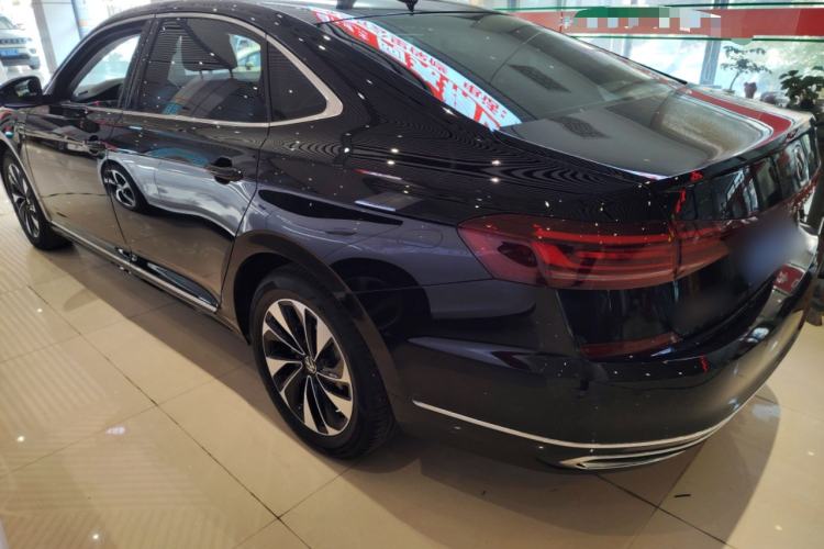 Used Volkswagen Passat 2023 330TSI Starry Elite Edition
