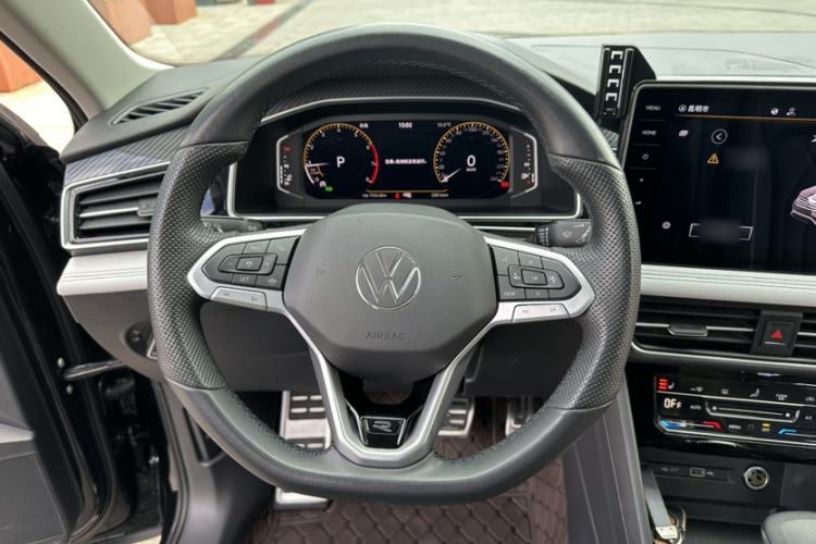 Used Volkswagen Tiguan L 2024 330TSI Automatic Two-Wheel Drive R-Line Enhanced Edition