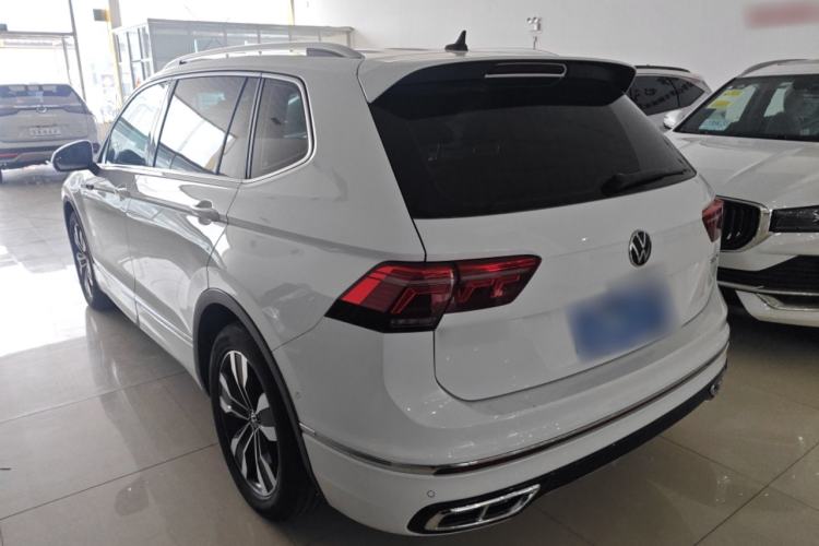 Used Volkswagen Tiguan L 2023 330TSI Automatic Two-Wheel Drive R-Line Enjoyment Edition
