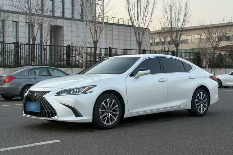 Used Lexus ES 2023 200 Excellence Edition