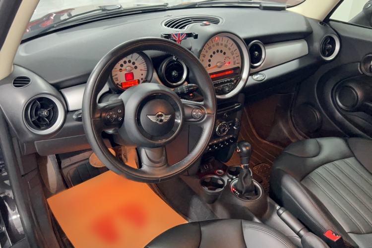 Used  Clubman 2011 1.6L COOPER Fun
