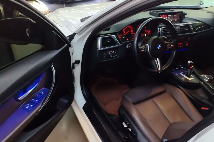 Used BMW 3 Series 2019 320Li Fashion Model
