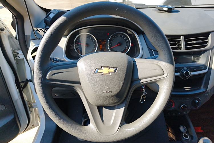 Used Chevrolet Sail 2015 Sail 3 1.5L Manual with Ideal Sunroof Edition
