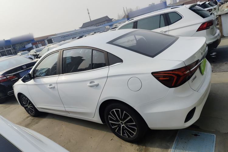 Used Roewe i5 2021 1.5L CVT Diamond Edition
