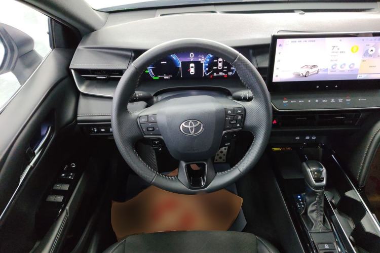 Used Toyota Camry 2024 Dual-Motor 2.0HS Sport Edition