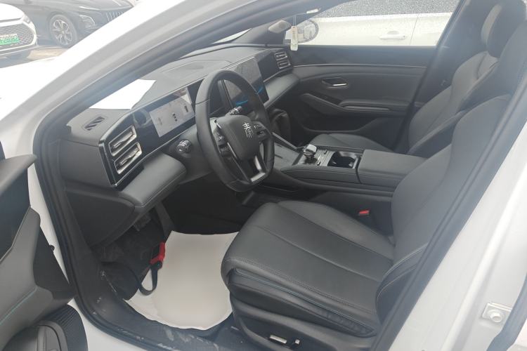 Used BYD Qin L 2025 DM-i Smart Drive 120KM Superior Model