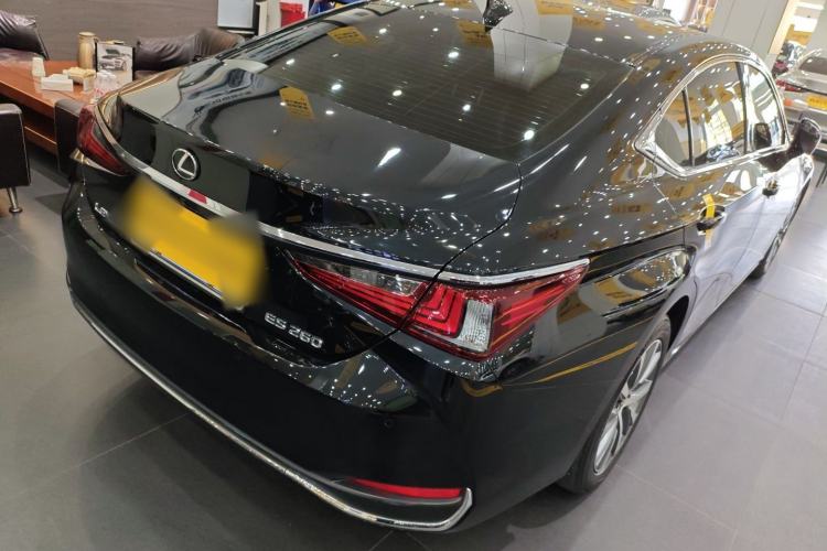 Used Lexus ES 2020 260 Excellence Edition
