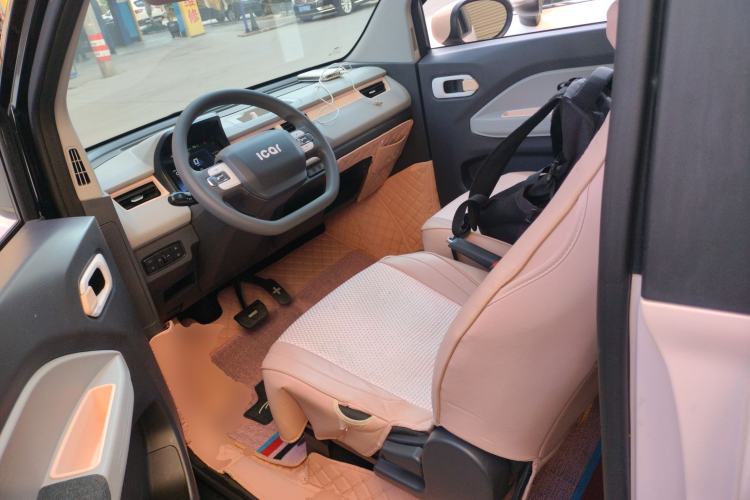 Used Chery QQ Ice Cream 2022 120km Conical Shape Lithium Iron Phosphate
