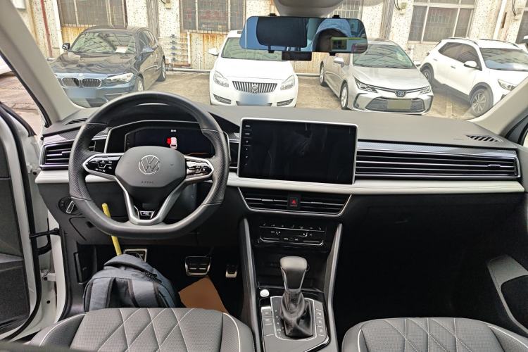 Used Volkswagen Tiguan L 2023 Restyled 330TSI Automatic Two-Wheel Drive R-Line Enhanced Comfort Version
