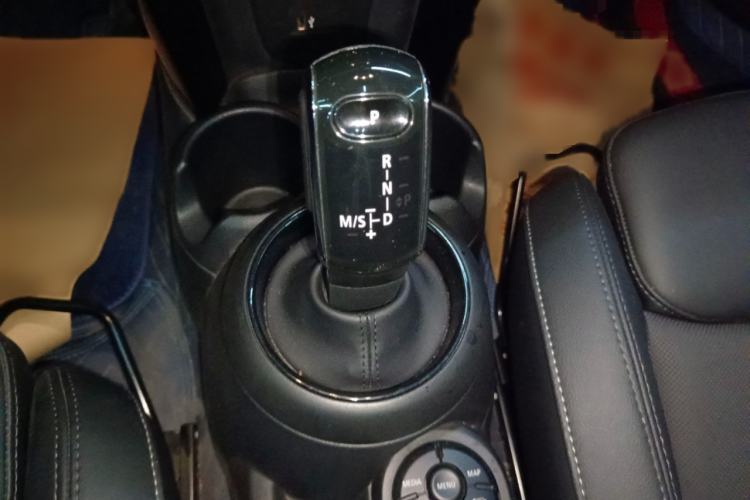 Used  MINI 2022 1.5T COOPER Classic Edition Five-Door Version
