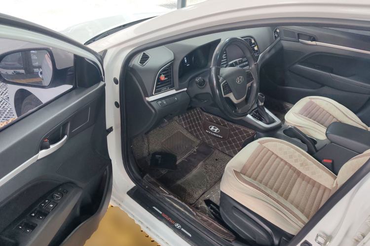 Used Hyundai Elantra 2016 1.6L Automatic ZhiXuan – Elite Version