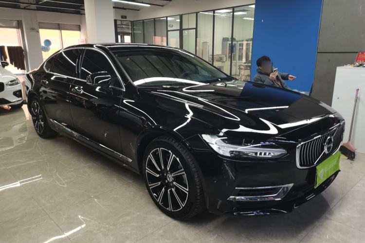 Used Volvo S90 New Energy 2019 T8 E-Drive Hybrid Intelligent Luxury Version China V Standard
