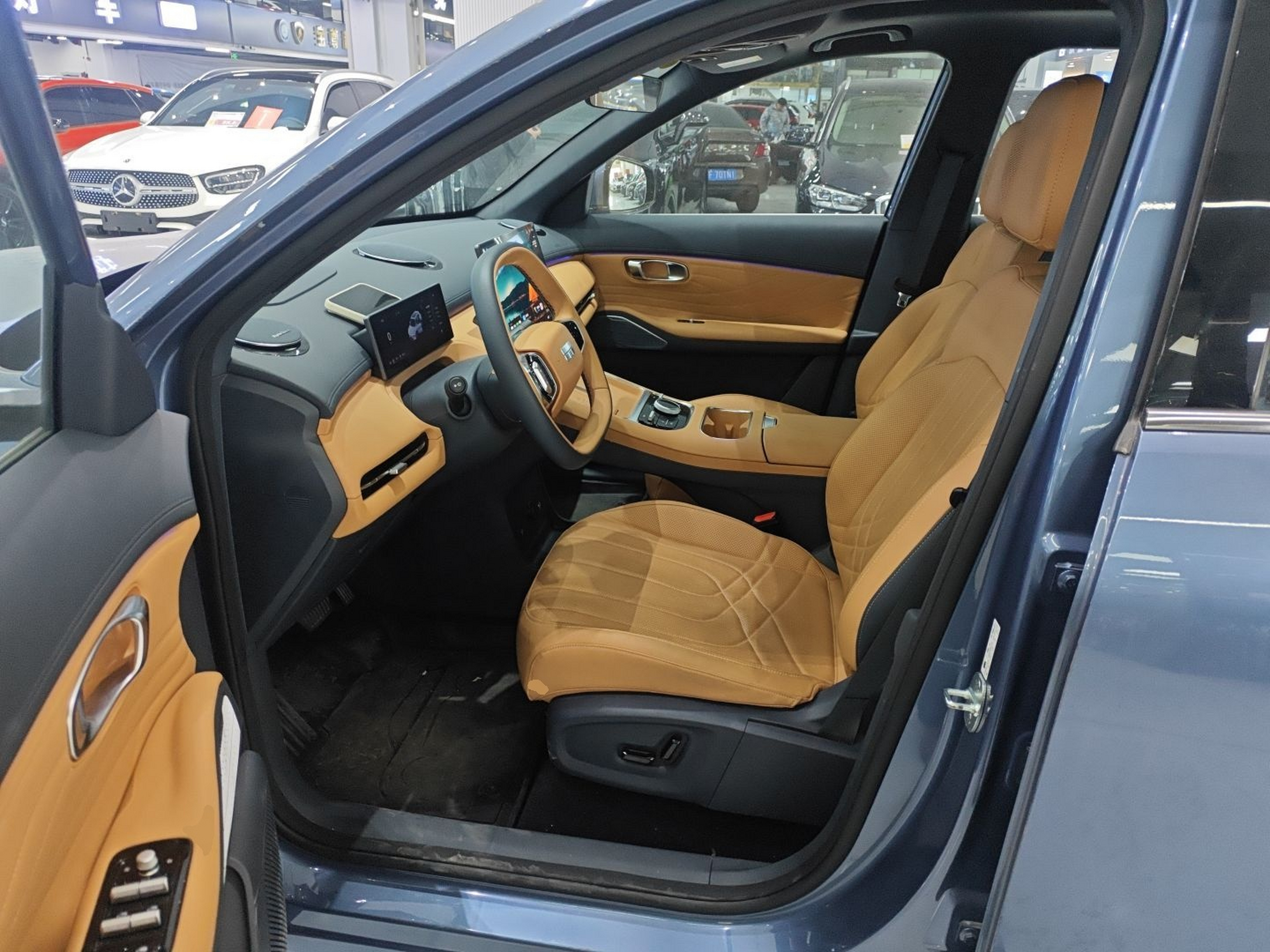 Переднее сиденье в автомобиле