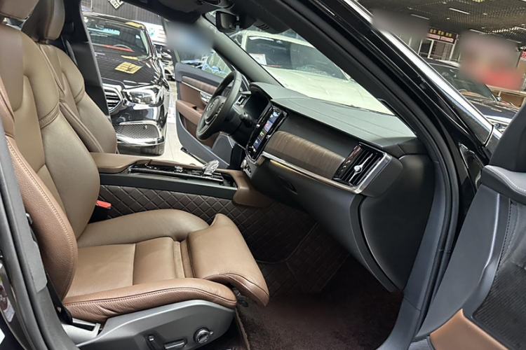 Used Volvo S90 2024 B5 Zhiyuan Luxury Edition
