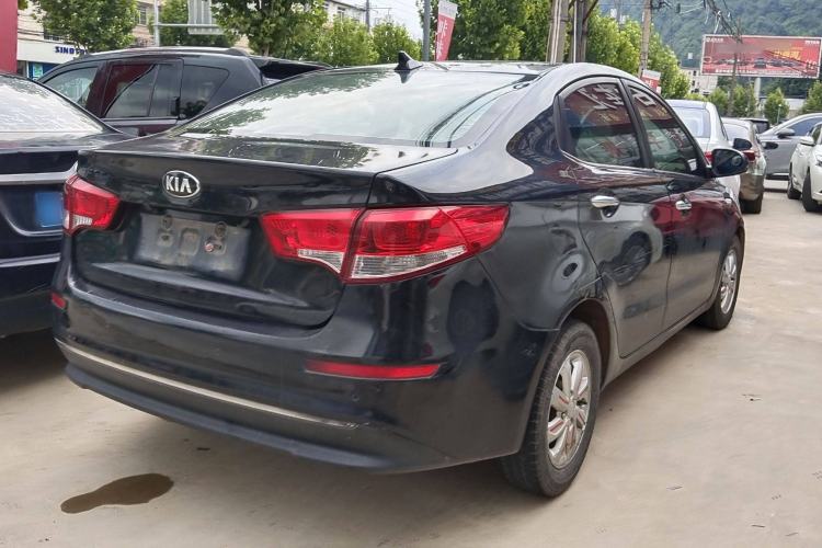 Used Kia K2 2015 Sedan 1.4L MT GLS
