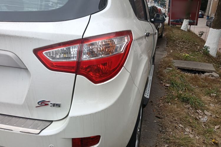 Used Changan CS35 2014 1.6L Automatic Luxury Model China IV Standard