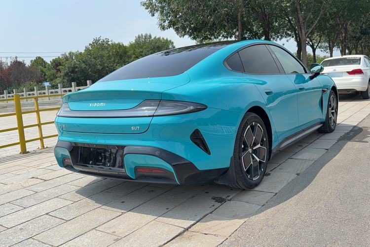 Used  SU7 2024 Rear-Drive Long-Range Intelligent Driving Version
