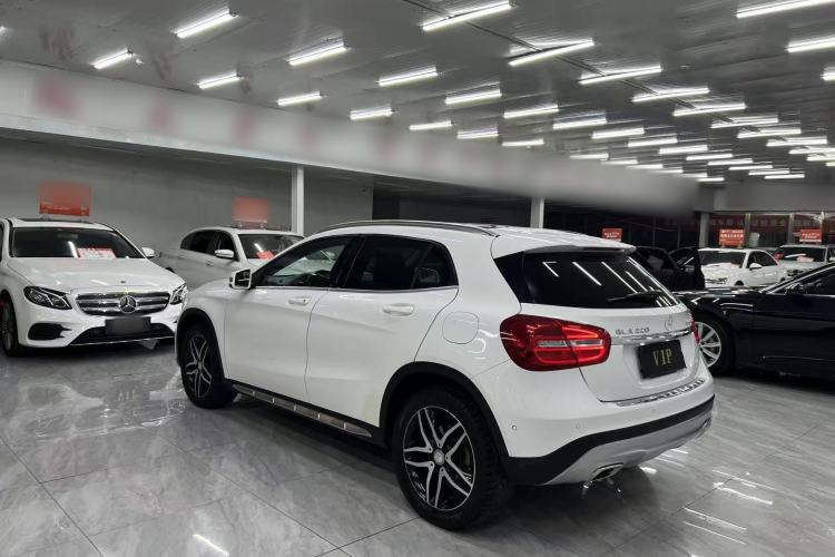 Used Mercedes-Benz GLA 2015 GLA 220 4MATIC Fashion Model