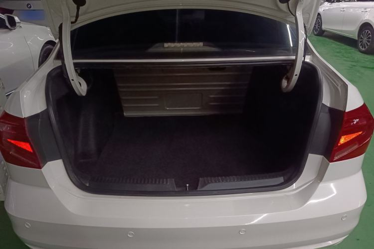 Used Volkswagen Jetta 2017 1.5L Manual Fashion Edition