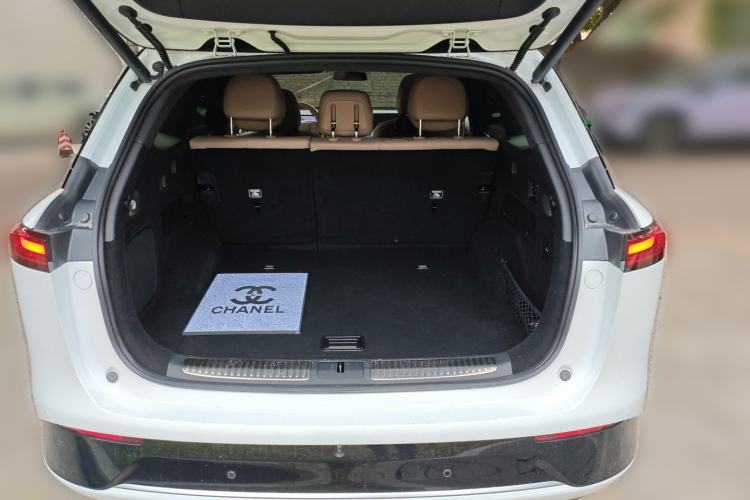 Used XPeng G9 2025 725 with Ultra-Long Range Max