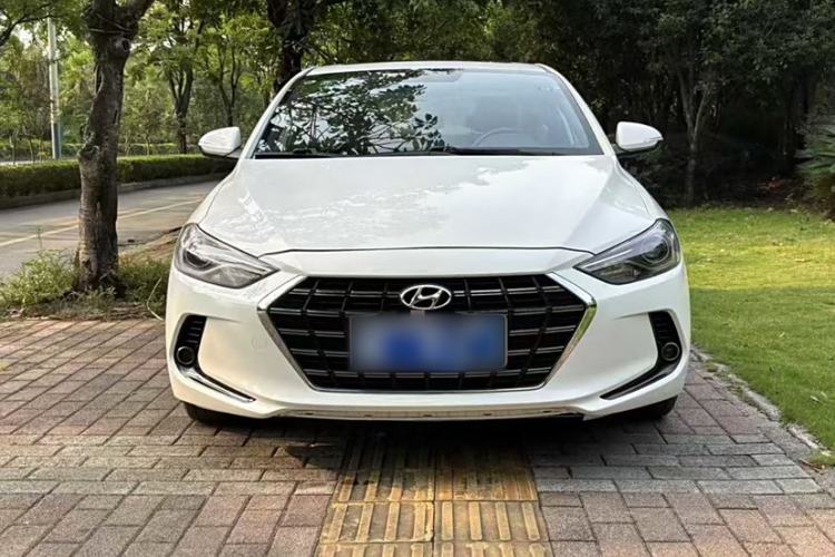 Used Hyundai Elantra 2019 1.4T Dual-Clutch Xuan Dong · Dynamic Model