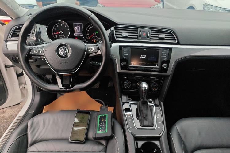 Used Volkswagen Lamando 2017 280TSI DSG Comfort Edition
