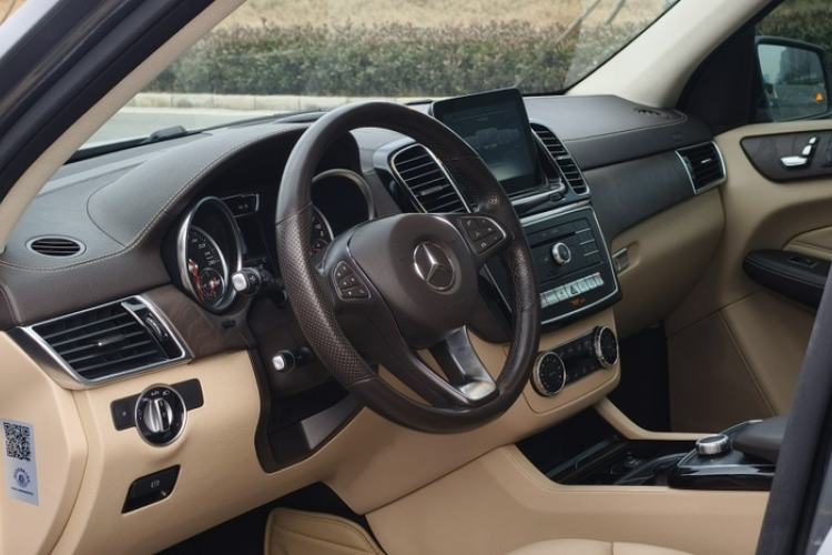 Used Mercedes-Benz GLE 2017 GLE 400 4MATIC
