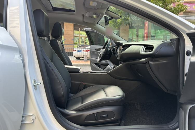 Used Buick Regal 2024 25T Deluxe Edition
