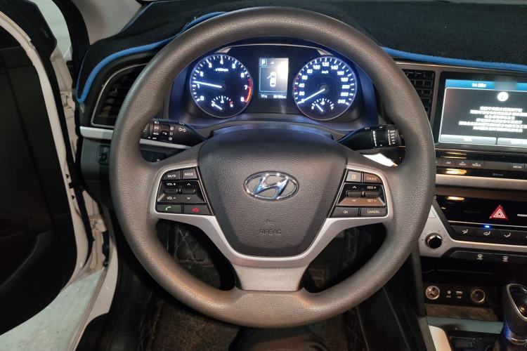 Used Hyundai Elantra 2016 1.6L Automatic ZhiXuan – Elite Version