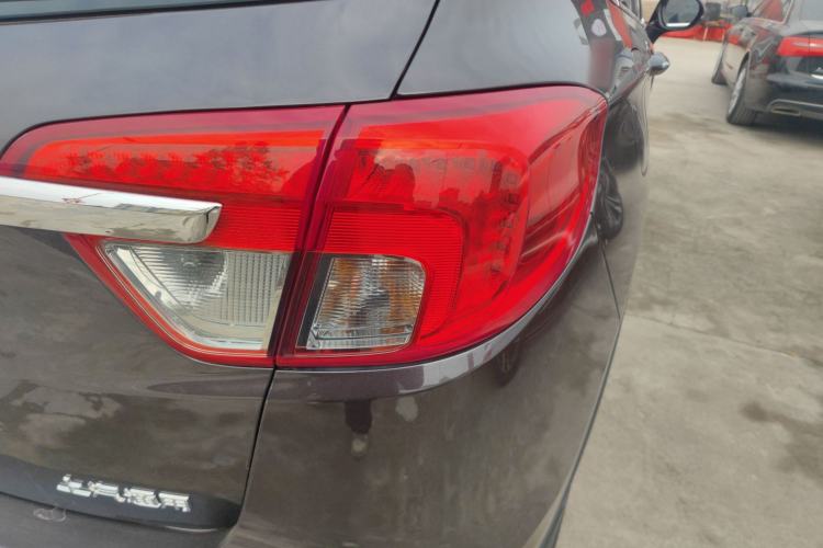 Used Buick Envision 2017 20T Two-Wheel Drive Luxury Model
