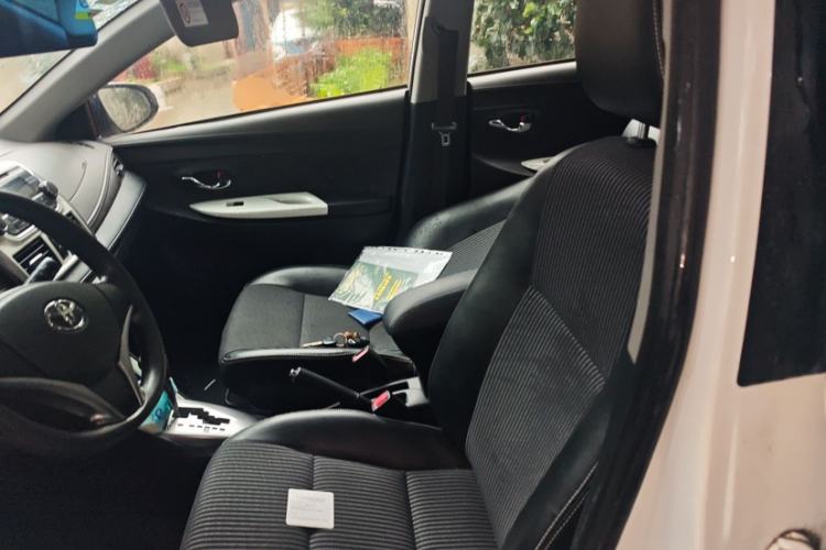 Used Toyota YARiS L Zhi Xuan 2015 1.5G Automatic Xuan Dong Sunroof Special Edition
