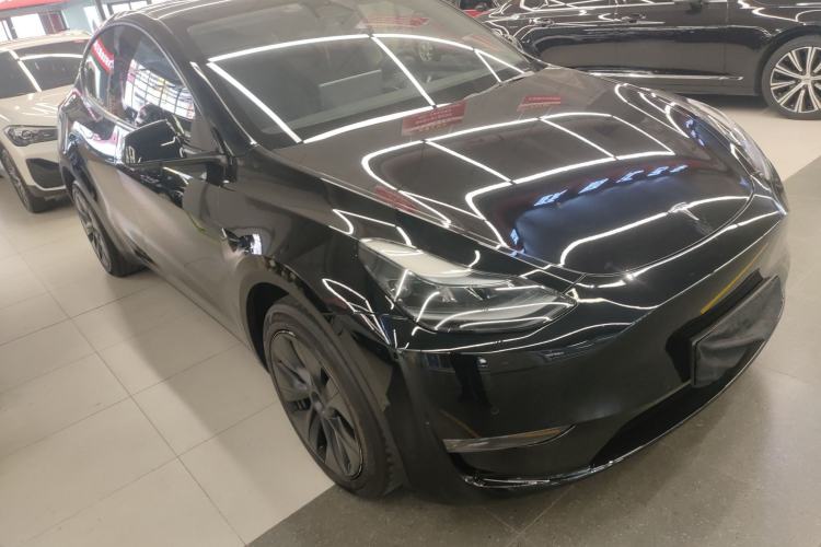 Used Tesla Model Y 2023 Long-Range All-Wheel-Drive Version
