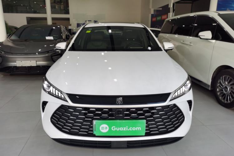 Used BYD Qin PLUS 2025 DM-i Smart Drive 55KM Beyond Model
