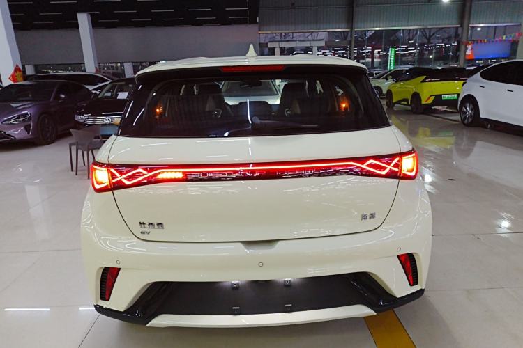 Used BYD Dolphin 2025 420km Free Edition
