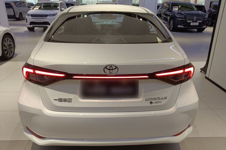 Used Toyota Corolla 2026 Model 1.8L Dual-Engine Elite Edition
