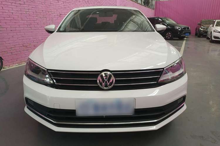 Used Volkswagen Sagitar 2016 230TSI 25th Anniversary Edition