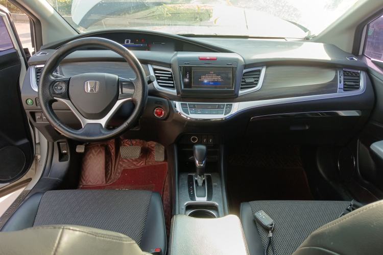 Used Honda Jade 2017 1.8L automatic Comfort version 5 seats
