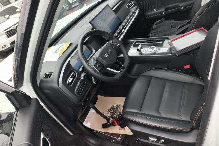 Used Beijing Auto BJ30 2024 1.5T Magic Electric Drive Advanced Version